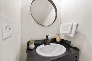 2506 Queen Anne Ct, Sandy Springs, GA 30350 - Photo 8