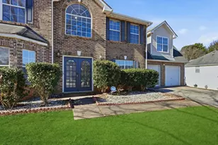 589 Wren Walk, Stone Mountain, GA 30087 - Photo 2