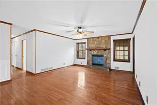 426 Riverlake Ct, Woodstock, GA 30188 - Photo 8