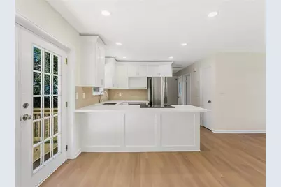 6371 Westbury Road, Riverdale, GA 30274 - Photo 8