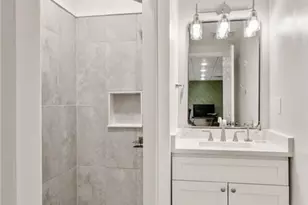 110 Lake Top Ct, Roswell, GA 30076 - Photo 38