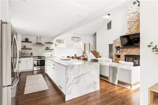 110 Lake Top Ct, Roswell, GA 30076 - Photo 2