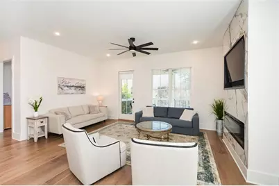 2235 Birchtree Way, Marietta, GA 30062 - Photo 12