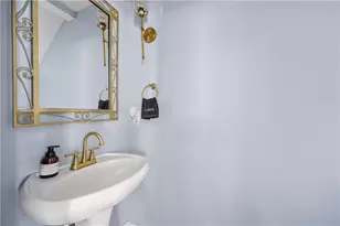 2010 Cambridge Ave, Atlanta, GA 30337 - Photo 16