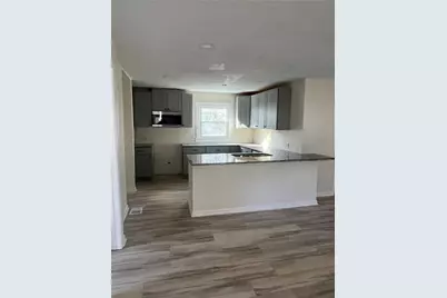 2298 Swallow Circle SE, Atlanta, GA 30315 - Photo 2