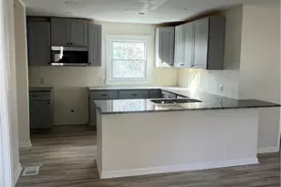 2298 Swallow Cir SE, Atlanta, GA 30315 - Photo 2