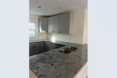 2298 Swallow Circle SE, Atlanta, GA 30315 - Photo 2