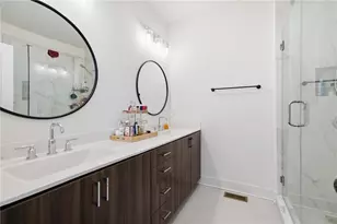 1242 Cushenberry Ln, Atlanta, GA 30318 - Photo 16