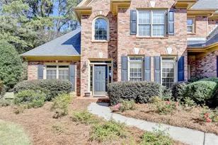355 Laurel Oak Dr, Suwanee, GA 30024 - Photo 2