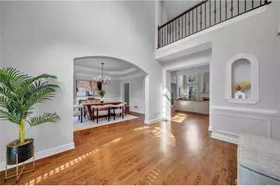 5640 Overlook Bluff, Johns Creek, GA 30097 - Photo 10