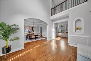 5640 Overlook Bluff, Johns Creek, GA 30097 - Photo 10