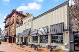 5640 Overlook Bluff, Johns Creek, GA 30097 - Photo 90