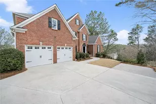 5640 Overlook Bluff, Johns Creek, GA 30097 - Photo 2