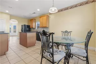 820 Kaitlyn Dr, Loganville, GA 30052 - Photo 8