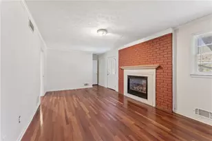 6140 Michelle Ln, Douglasville, GA 30135 - Photo 6