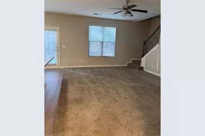 6536 Woodwell Drive, Union City, GA 30291 - Photo 8