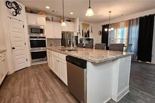 1448 Cozy Cove Ln, Lawrenceville, GA 30045 - Photo 10