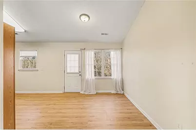 105 Gales Way, Newnan, GA 30263 - Photo 6