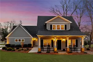 40 E Second St, Newnan, GA 30263 - Photo 2