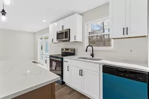 520 Stonewood Dr, Stone Mountain, GA 30087 - Photo 18