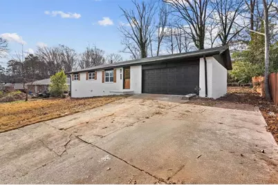 520 Stonewood Drive, Stone Mountain, GA 30087 - Photo 2