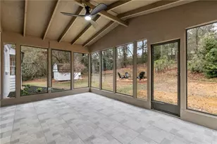 2802 Lakeview Ct, Buford, GA 30519 - Photo 6