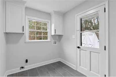 2802 Lakeview Court, Buford, GA 30519 - Photo 10