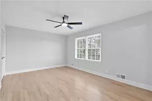 2802 Lakeview Ct, Buford, GA 30519 - Photo 18