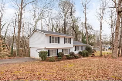 584 Fieldstream Way, Lawrenceville, GA 30044 - Photo 2