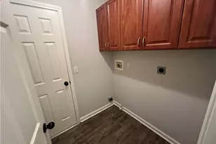 1785 Campbell Ives Dr, Lawrenceville, GA 30045 - Photo 8