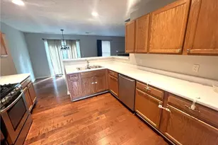 1785 Campbell Ives Dr, Lawrenceville, GA 30045 - Photo 4