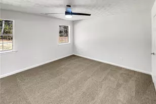 24 Chelsea Ln, Grantville, GA 30220 - Photo 10