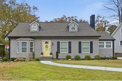 206 Oakwood Street NW, Rome, GA 30165 - Photo 1