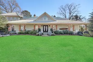 920 Pine Cir, Woodstock, GA 30189 - Photo 2