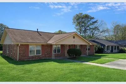 848 Wilson Circle SW, Marietta, GA 30064 - Photo 1