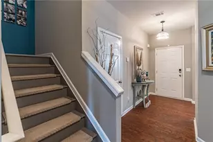 6821 Pierless Ave, Sugar Hill, GA 30518 - Photo 4