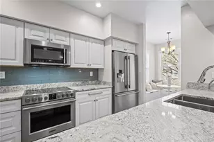 721 Sandringham Dr, Milton, GA 30004 - Photo 1