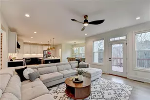 134 Spaulding Ln, Woodstock, GA 30188 - Photo 10