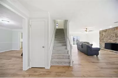 641 Field Cliff Drive, Stone Mountain, GA 30087 - Photo 6