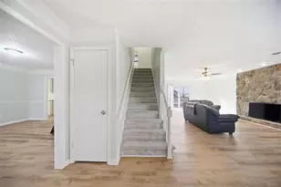 641 Field Cliff Dr, Stone Mountain, GA 30087 - Photo 6