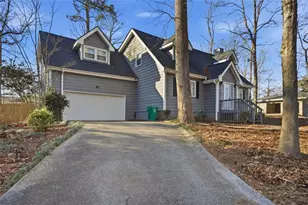641 Field Cliff Dr, Stone Mountain, GA 30087 - Photo 2