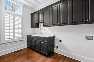 4288 Olde Mill Ln NE, Atlanta, GA 30342 - Photo 10