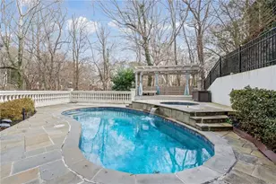 4288 Olde Mill Ln NE, Atlanta, GA 30342 - Photo 34