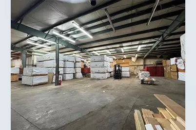 33 Laura St, Winder, GA 30680 - Photo 8