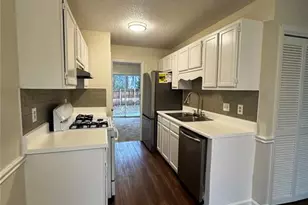 875 Joseph Club Dr, Mableton, GA 30126 - Photo 4