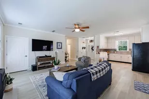 390 Alpine Dr, Roswell, GA 30075 - Photo 10