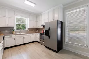 390 Alpine Dr, Roswell, GA 30075 - Photo 14