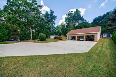 390 Alpine Drive, Roswell, GA 30075 - Photo 4