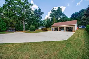 390 Alpine Dr, Roswell, GA 30075 - Photo 4
