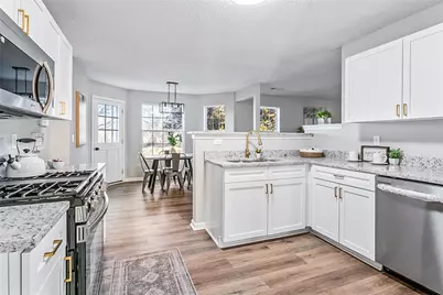 628 Burtons Cove, Hampton, GA 30228 - Photo 6